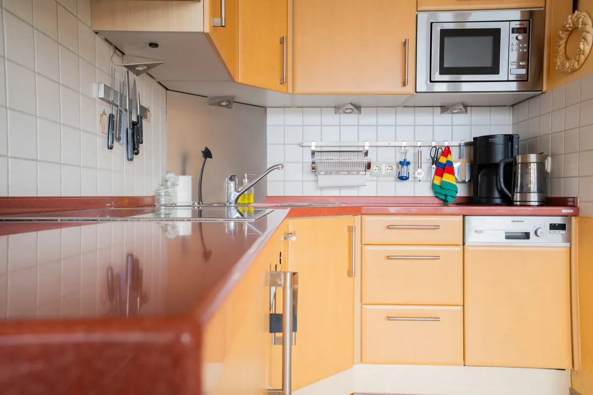 Saubere Küche nach der Endreinigung einer Ferienwohnung